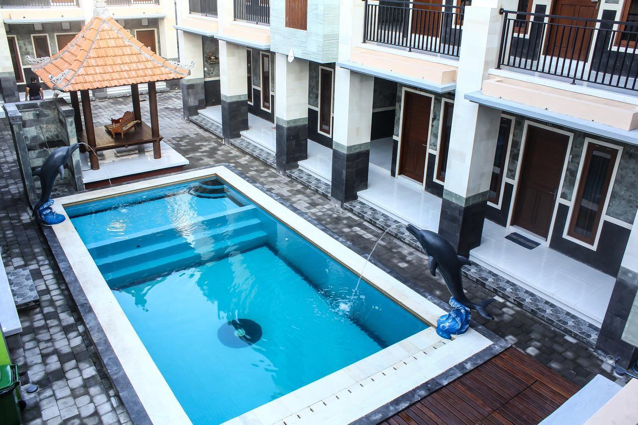 Santhi Graha Kuta Hotel Kuta  Exterior photo